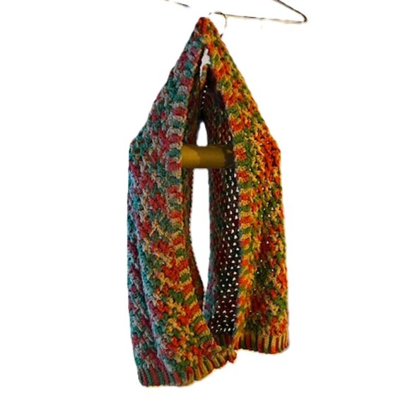 Handcrafted sweatshirt V-neck open sides - Picture 3 of 8